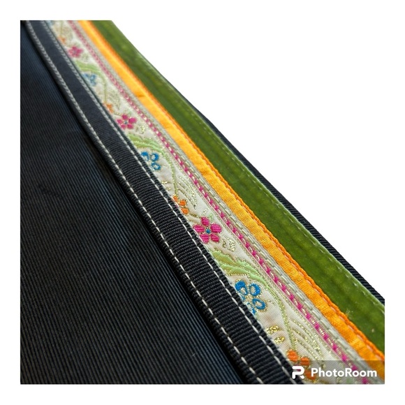 Retro 60's style Black Shoulder Bag With Multicolored Fabric Tapestry Accents - Picture 10 of 11